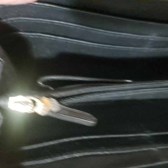 MICHAEL KORS Jet Set Zip Around Wristlet Wallet in Patent Black. - Picture 6 of 8